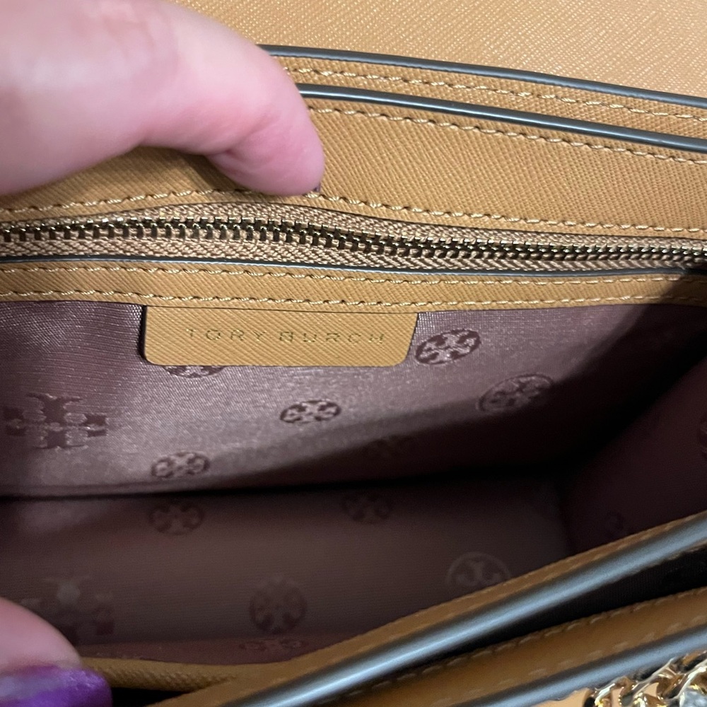 Tory Burch Emerson Flap Shoulder Bag - Picture 12 of 16
